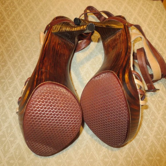 LAST CHANCE NNB Old School Vintage Wooden Platform Double Ankle Strap Sandals - Picture 7 of 7